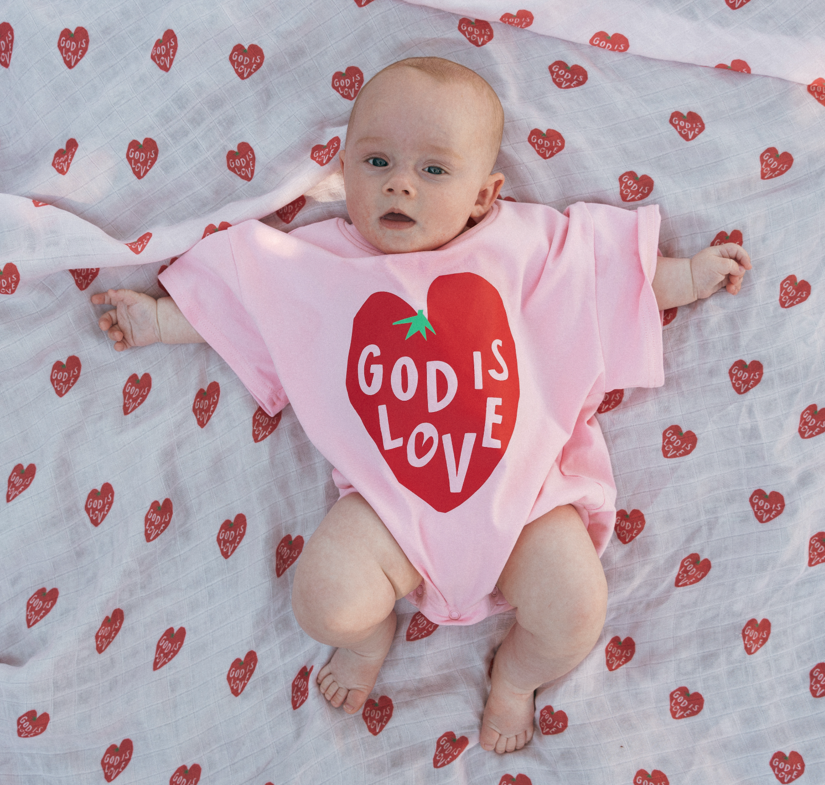 God is love romper - Pink