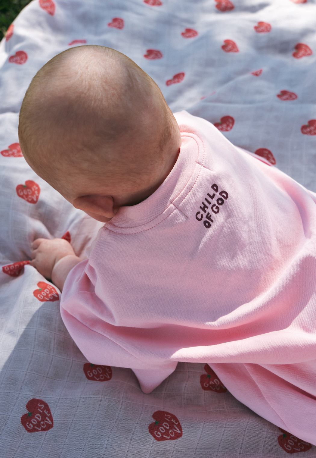 God is love romper - Pink