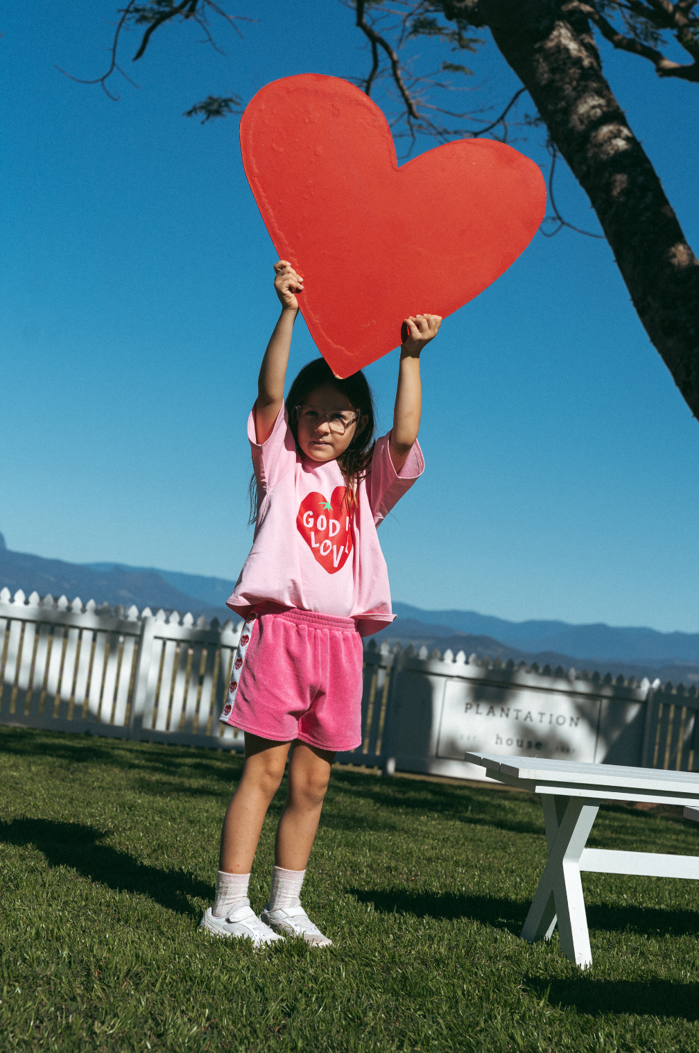 God is love tee - Pink