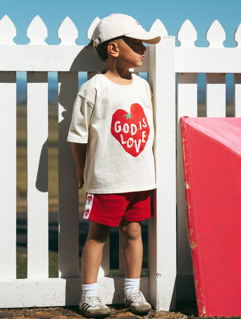 God is love Tee - Butter