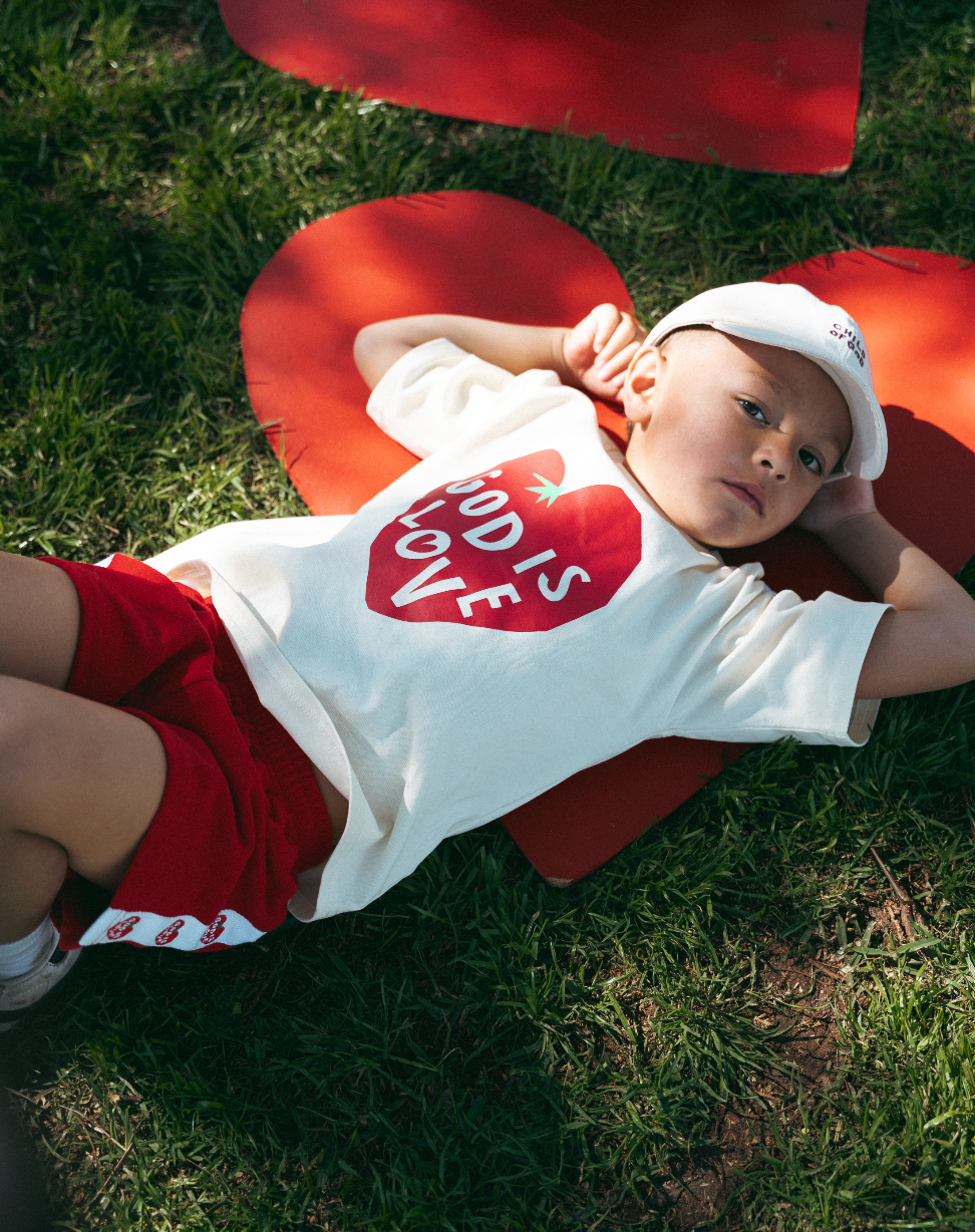 God is love Tee - Butter